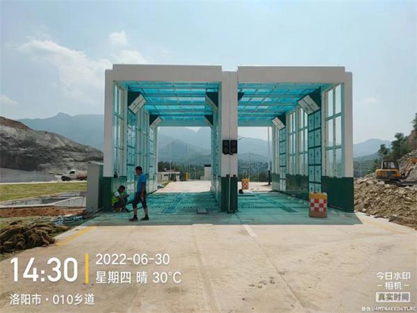 礦場(chǎng)龍門(mén)式洗車(chē)機(jī)
