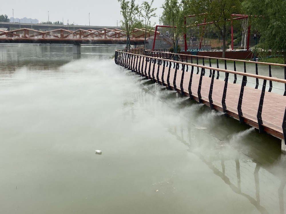 鄭州雕塑公園霧森
