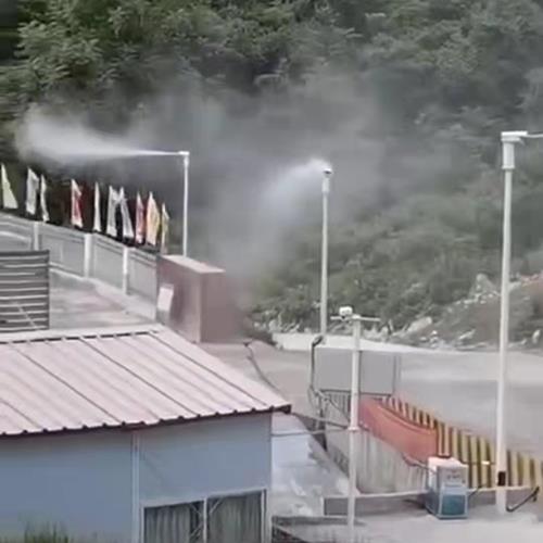 站點降塵除霾系統(tǒng) 道路固定霧樁及路燈桿降塵除霾系統(tǒng).jpg